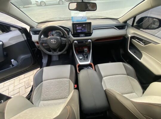 تويوتا راف فور 2021 خليجي الفطيم 4WD فل الفل ادفنج