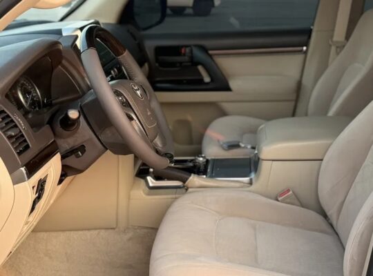 لاند كروزر ديزل 2019 GXR V8 توين تيربو