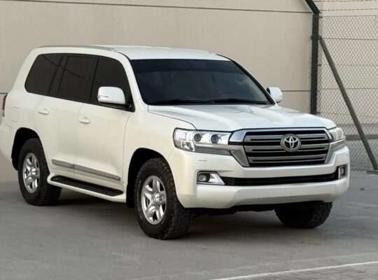 لاند كروزر ديزل 2019 GXR V8 توين تيربو