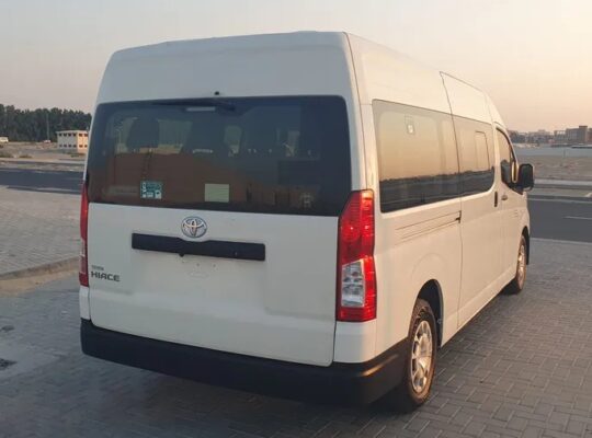 تويوتا هايس 2022 خليجي الفطيم صبغ وكالة بحالة الوك