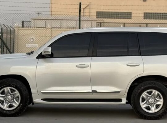 لاند كروزر ديزل 2019 GXR V8 توين تيربو