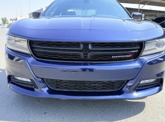 Dodge Charger SXT V6