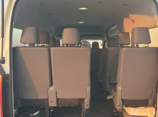 تويوتا هايس 2022 خليجي الفطيم صبغ وكالة بحالة الوك