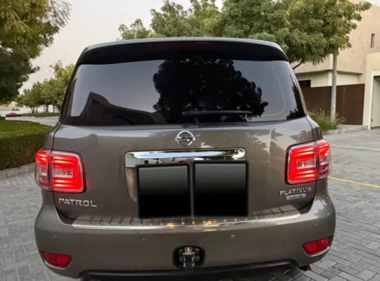 نيسان باترول فل اوبشن مخزن جديد جداً بحالة الوكالة