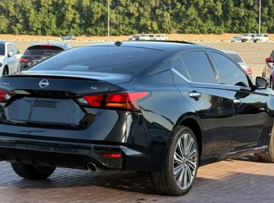 نيسان التيما SL فل اعلى المواصفات للبيع موديل 2023