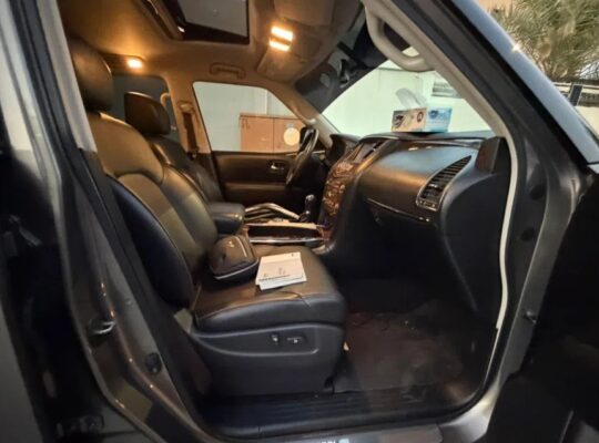 نيسان باترول فل اوبشن مخزن جديد جداً بحالة الوكالة