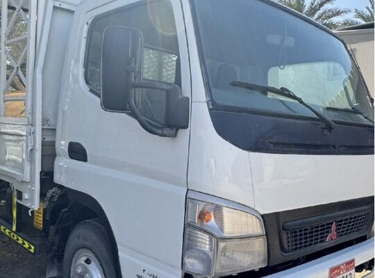 مستبيشي 3طن كانتر 2007 نظيف