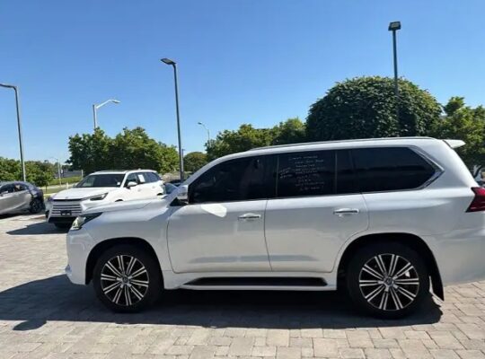 Lexus LX 570 luxury