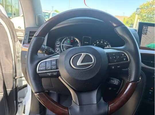 Lexus LX 570 luxury