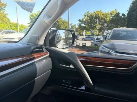 Lexus LX 570 luxury