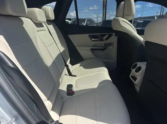 2023 Mercedes Benz GLC